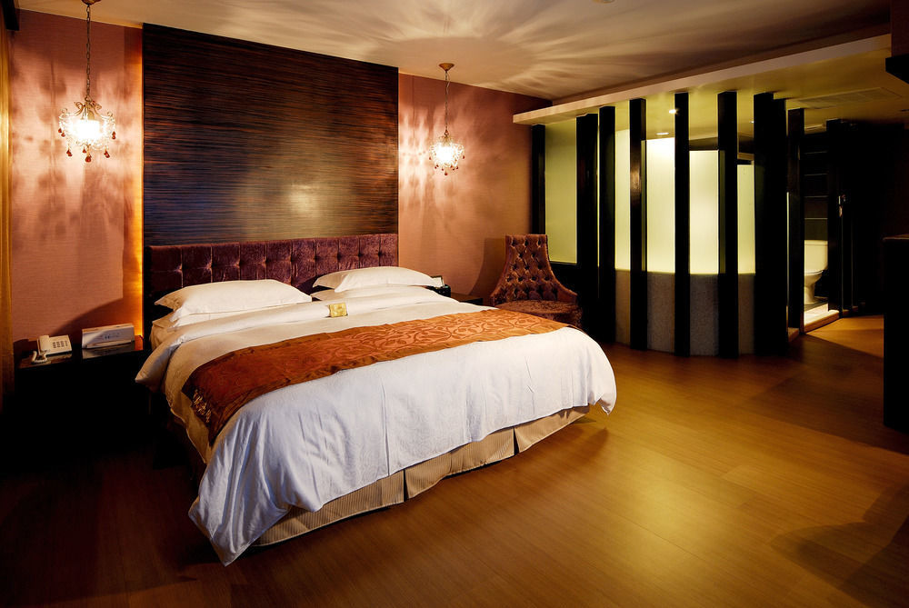 The Riverside Hotel & Motel Kaohsiung Esterno foto