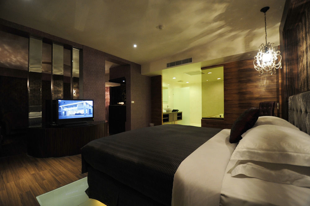 The Riverside Hotel & Motel Kaohsiung Esterno foto