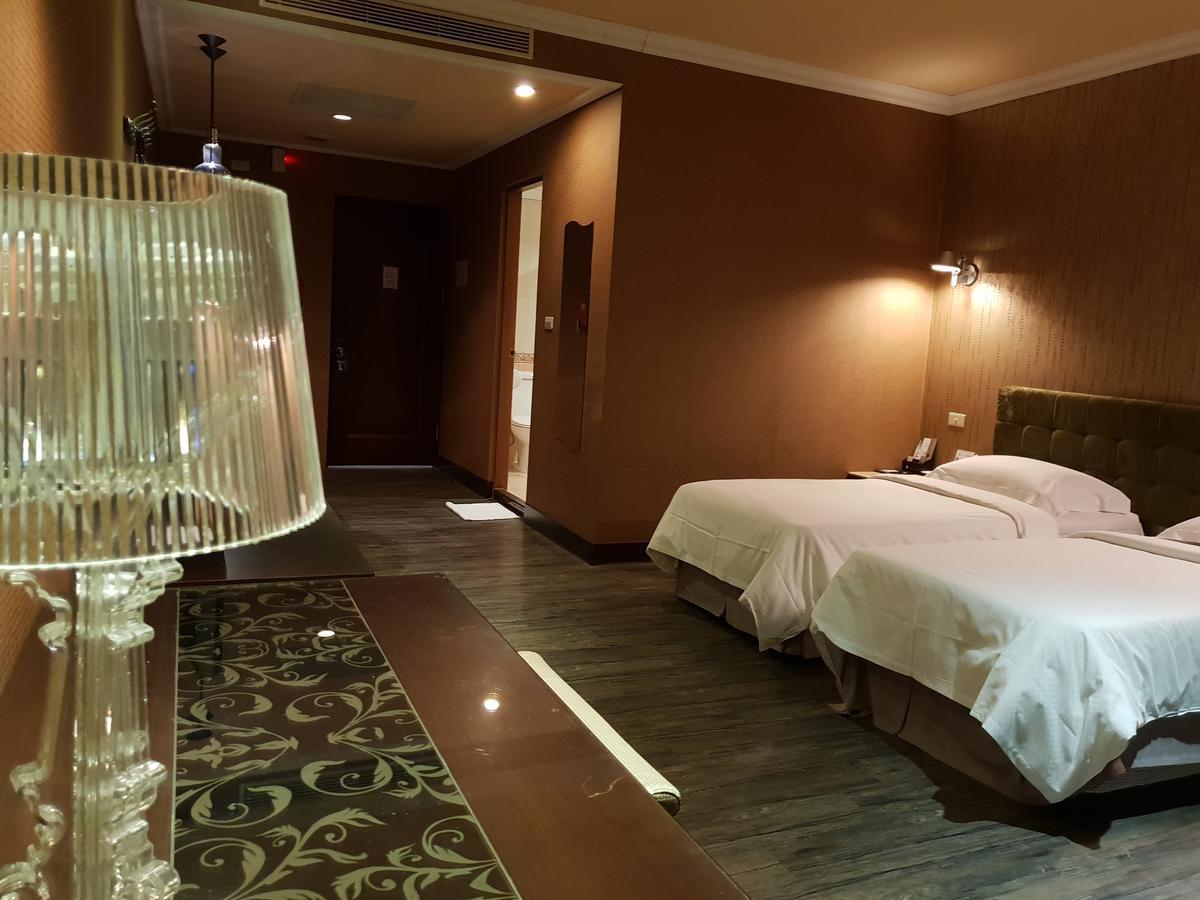 The Riverside Hotel & Motel Kaohsiung Esterno foto